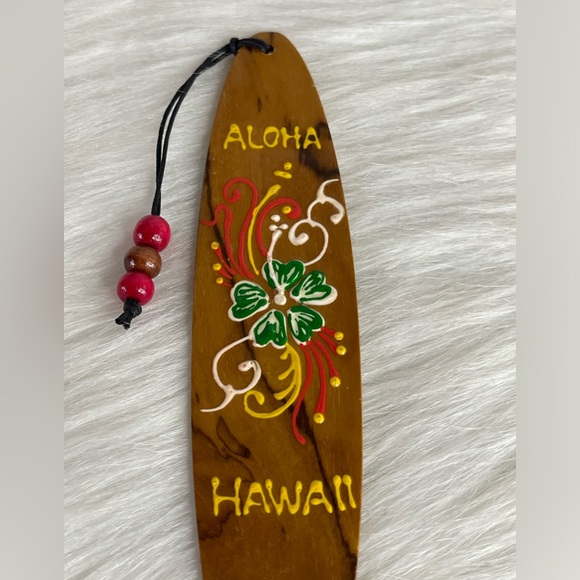 2 Hawaiian Islands Hibiscus Hand Painted Wood Surfboard Book MarkerHawaii Aloha - Picture 2 of 5